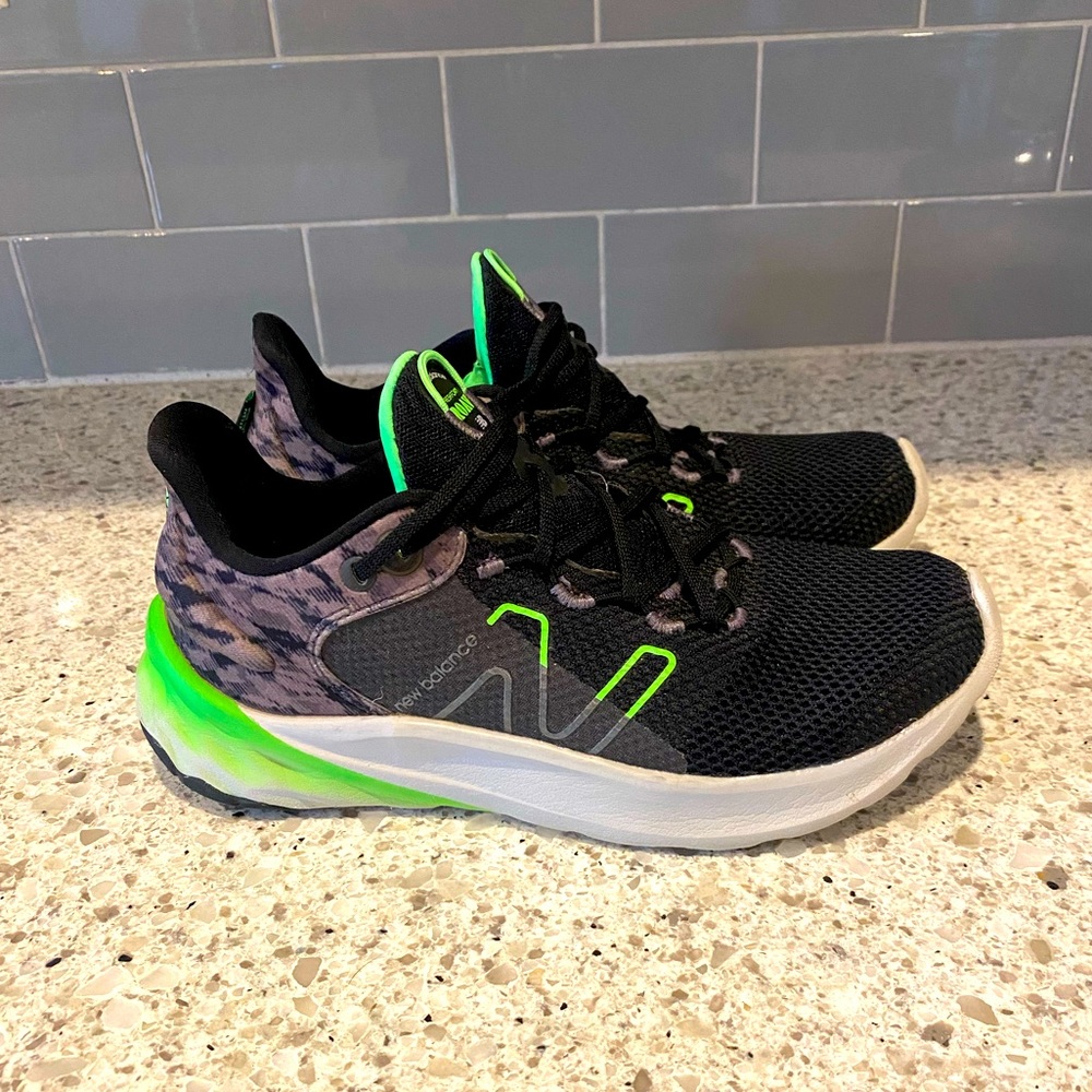 Kids New Balance Fresh Foam ROAV Shoes